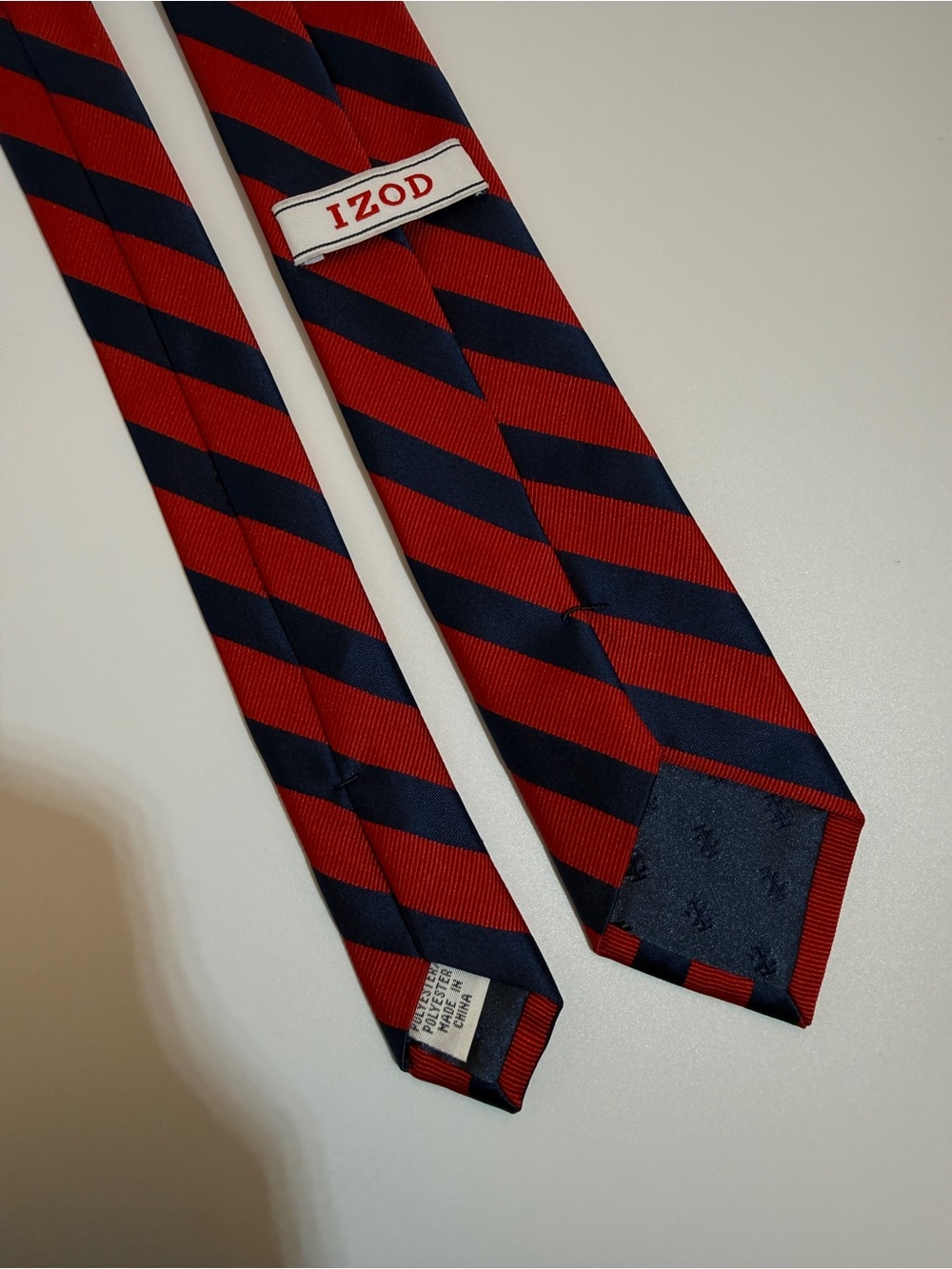 Izod Men's Narrow Red and Navy Diagonal Stripe Tie - Picture 3 of 3